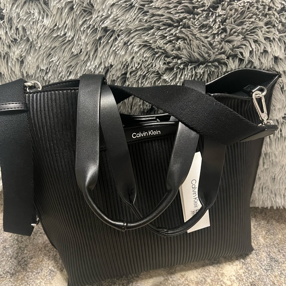 Calvin Klein Bette Tote Bag Textured